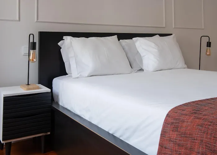 Sunny 3-bedroom Sao Bento Apartman *