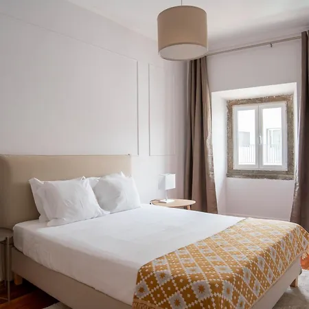 Sunny 3-bedroom Sao Bento * 리스본