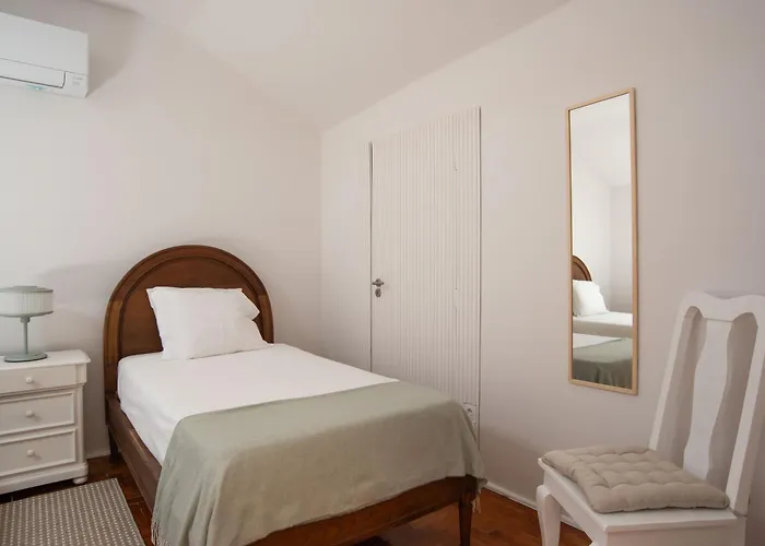 Sunny 3-bedroom Sao Bento *