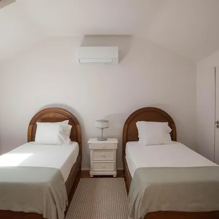 Sunny 3-bedroom São Bento Apartamento Lisboa