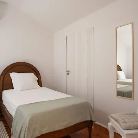 Sunny 3-bedroom Sao Bento *