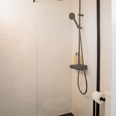 Sunny 3-bedroom São Bento * Lisboa