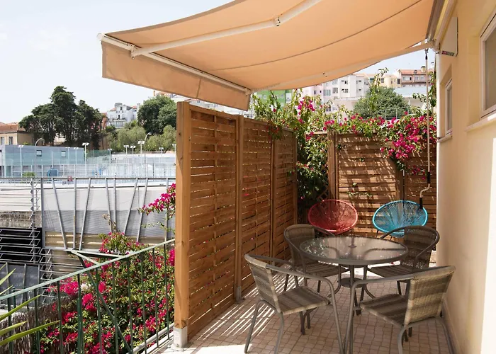 Sunny 3-bedroom Sao Bento Apartament